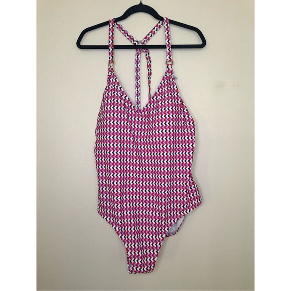 Kona Sol Red White Blue Geometric One Piece Swimsuit Plus Size 20 New - Picture 3 of 7